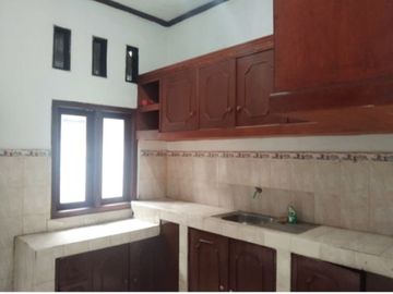 rumah second full renovasi 800jt nego dekat toll Cijago dan stasiun pondok Cina Depok