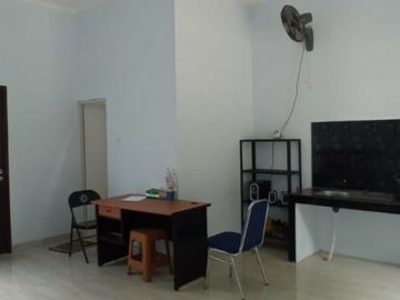Rumah sederhana 1 lantai Bekasi Lokasi strategis pinggir jalan raya akses 2 mobil