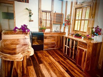 Puerto Lopez - Beach AIRBNB!!!: Se Vende Casa en Zona Rural, Cerca del Mar y Frente al Mar en Puerto Lopez
