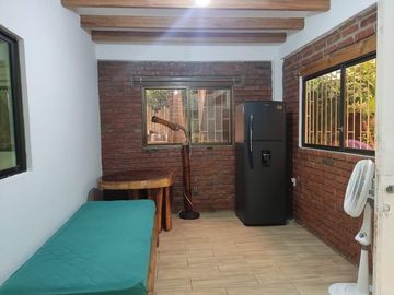 Puerto Lopez - Beach AIRBNB!!!: Se Vende Casa en Zona Rural, Cerca del Mar y Frente al Mar en Puerto Lopez