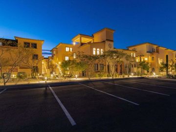 Penthouse en campo de golf, casa club y acceso al mar, en venta Cabo San Lucas.