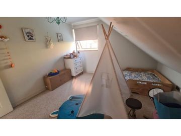 SE VENDE GRAN CASA, BARRIO ALTO MACUL