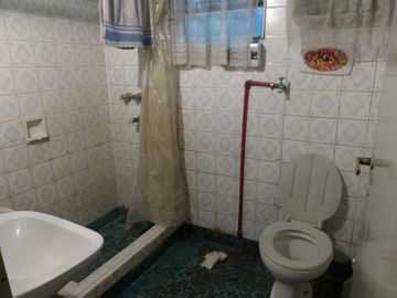 LOTE PROPIO CON 2 PH DE 3 AMBIENTES CON PATIO Y COCHERA, MUNRO