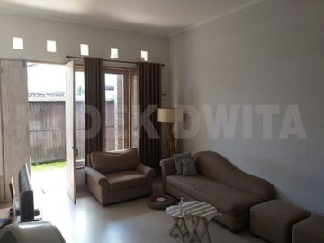 Rumah style villa gunung soputan Mahendradata denpasar