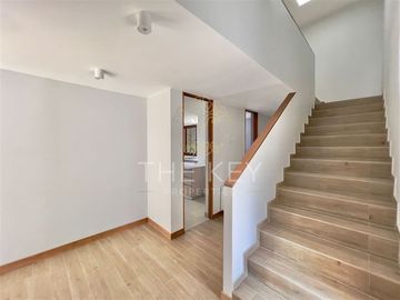 Casa en Venta en Álvaro Casanova - María Monvel