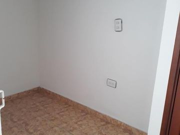 casa en venta en av. libertadores, prados ii. Cod V1388