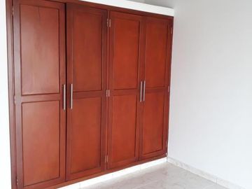 casa en venta en av. libertadores, prados ii. Cod V1388