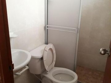 casa en venta en av. libertadores, prados ii. Cod V1388