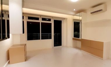 Semi Furnished 2BR with Parking in One Serendra