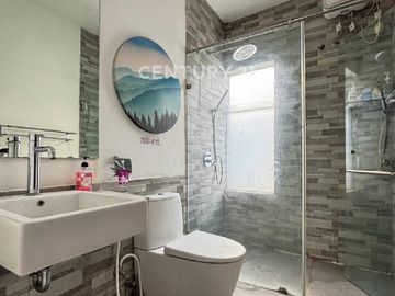 Rumah Cantik Dan Nyaman  Private Cluster Di Veteran  Jakarta Sela