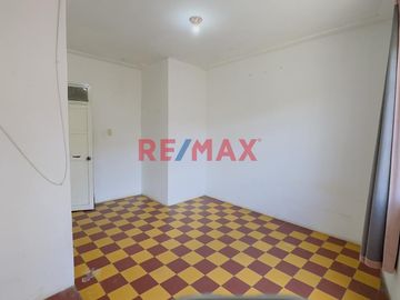 ¡Tu Oportunidad de Inversión en el Corazón de Chiclayo! 🏡✨

¿Buscas una propiedad con una ubicación privilegiada 📍 y potencial de crecimiento 📈? ¡Es
