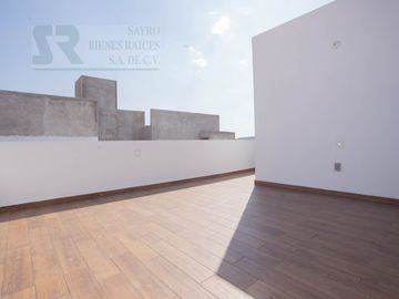 Casa con Roof Garden en Zibatá, Santiago de Querétaro Centro