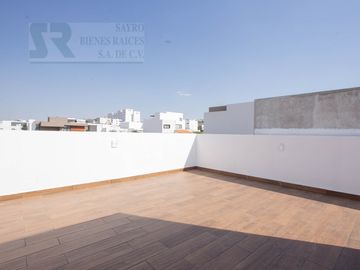 Casa con Roof Garden en Zibatá, Santiago de Querétaro Centro