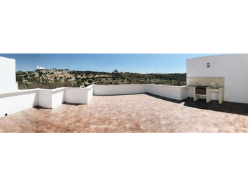 Casa En Venta En Zona Calera Con Amplias reas Verdes