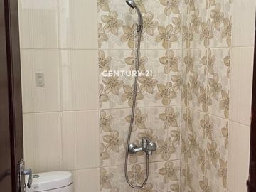 Dijual Rumah Siap Huni Dalam Cluster Di Graha Raya