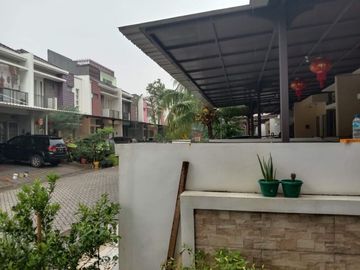 DIJUAL RUMAH CANTIK SIAP HUNI DI PURI MANSION,JAKARTA BARAT