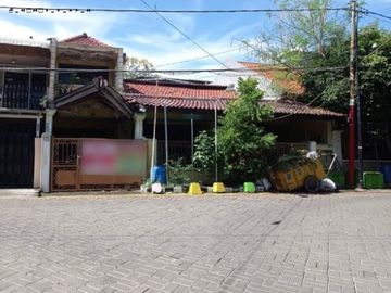 Rumah Mulyosari Utara hadap barat, listrik 1300wt