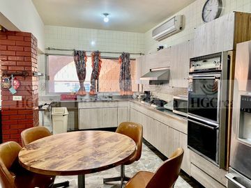 CASA EN VENTA EN CONTRY