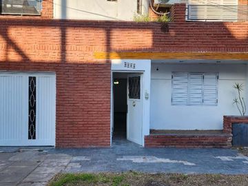 Casa PH en venta en Caseros