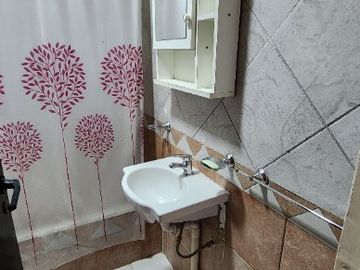 Casa PH en venta en Caseros