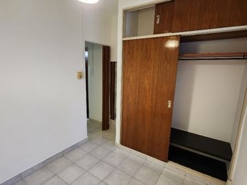 Casa PH en venta en Caseros