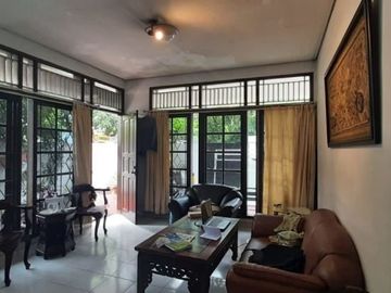 Rumah Hook Lokasi strategis di Cilandak Belakang Citos