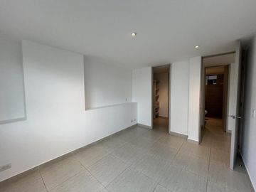 apartamento en arriendo/venta en altos de riomar. Cod V9454