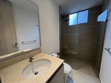 apartamento en arriendo/venta en altos de riomar. Cod V9454