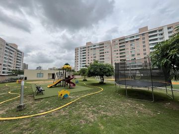 apartamento en arriendo/venta en altos de riomar. Cod V9454
