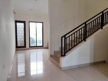 rumah murah bagus cantik cluster Btari Sumarecon Bandung