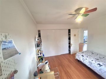 Casa en venta 4 dorm. Las Hualtatas, Padre Hurtado, Vitacura