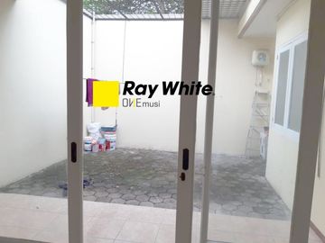 Disewa Rumah Baru Renovasi Villa Bukit Permai, Lontar, Surabaya