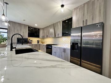 Venta de casa en Versalles / Costa Sur Ph Quintas de Versalles