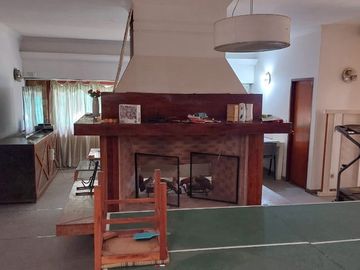 Casa en venta en Villa Udaondo