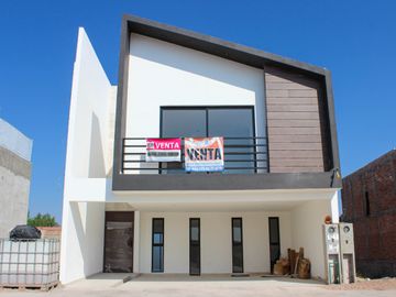 Casa en Venta, Cimera Residencial
