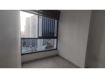 Se vende apartamento en Avenida Balboa, PH Los Delfines