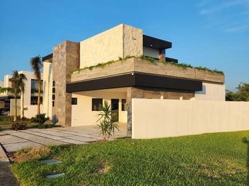 Hermosa RESIDENCIA EN VENTA 4 Recamaras Fracc PUNTA TIBURON