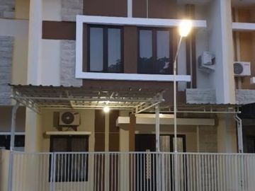Dijual Rumah di Palm Residence Ivory Oasis Sememi Selatan, Surabaya