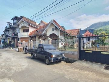 [ VILA EKSOTIK, ALAM KEBUN KOTA BATU ]