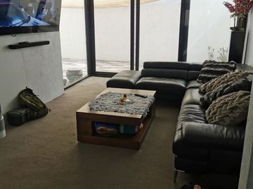 Se Vende Casa en Cumbres del Lago, 3 Recamaras, 3.5 Baños, Estudio, Jardín, LUJO
