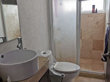 Se Vende Casa en Cumbres del Lago, 3 Recamaras, 3.5 Baños, Estudio, Jardín, LUJO