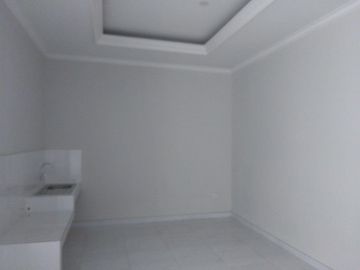 Rumah baru gress di Taman Alfa Indah, Jakarta Barat