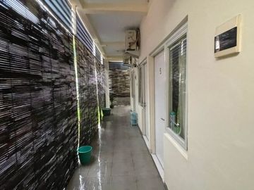 Jual Rumah Kost Sangat Strategis Raya Dharmahusada Surabaya