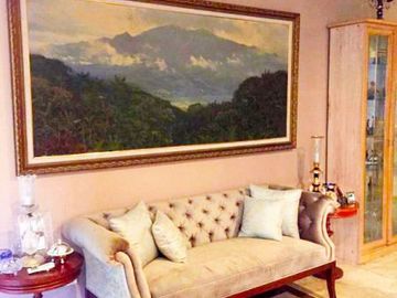 Rumah di Pondok Indah Jakarta selatan