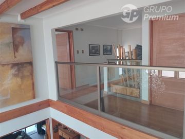 Casa de Lujo 273 m2 Lo Caña Piscina, Quincho y 1.000 m2