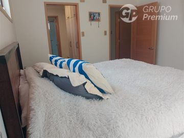Casa de Lujo 273 m2 Lo Caña Piscina, Quincho y 1.000 m2