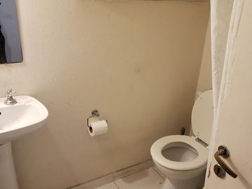 Tipo Casa 4 Amb. - Lateral - Sin expensas - Reciclado a Nuevo