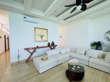 Penthouse Amueblado en Venta en Puerta del Mar en Chicxulub Puerto