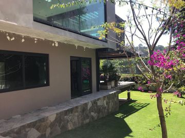 CASA EN VENTA EN EL CORAZON DE AVANDARO