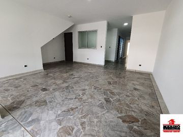 casa-local en arriendo en estadio. Cod A6812